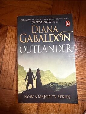 Original Penguin Outlander Book Cover in Blue and Green Tones